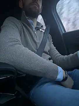 Snapshot of bullyboyy chatting on February 21, 6:29 am bullyboyy online show from February 21, 6:29 am