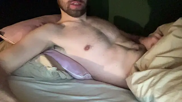 Snapshot of bullyboyy chatting on February 27, 10:53 pm bullyboyy online show from February 27, 10:53 pm