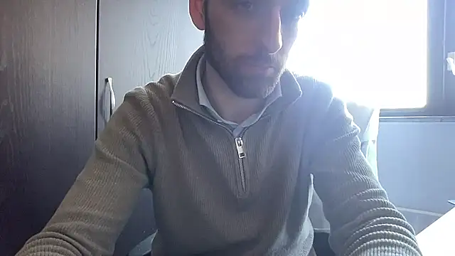 Snapshot of bullyboyy chatting on March 19, 12:01 pm bullyboyy online show from March 19, 12:01 pm