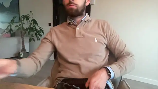 Snapshot of bullyboyy chatting on October 9, 3:43 pm bullyboyy online show from October 9, 3:43 pm