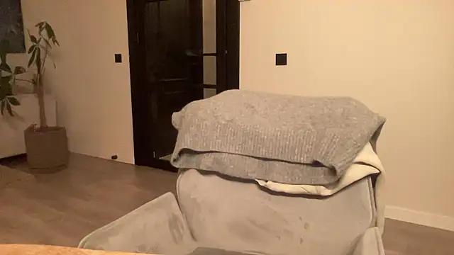 bullyboyy online show from January 10, 6:20 pm