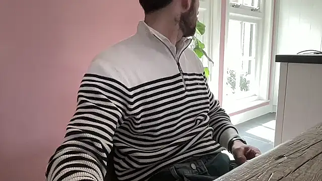 bullyboyy online show from April 3, 12:14 pm