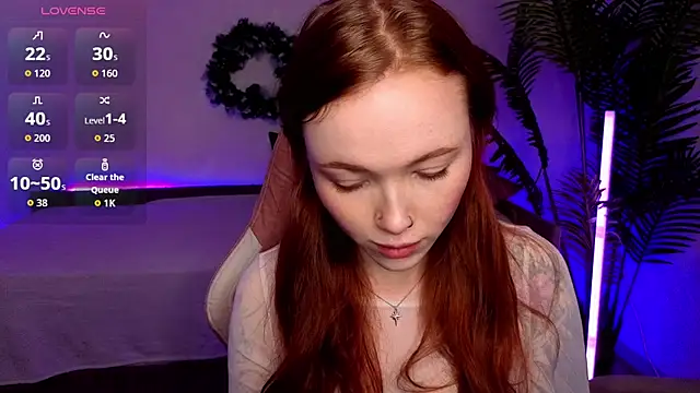 Snapshot of Maya_Light chatting on January 11, 2:05 am Maya Light online show from January 11, 2:05 am