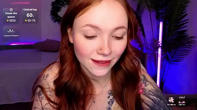 Snapshot of Maya_Light chatting on January 18, 1:42 am Maya Light online show from January 18, 1:42 am