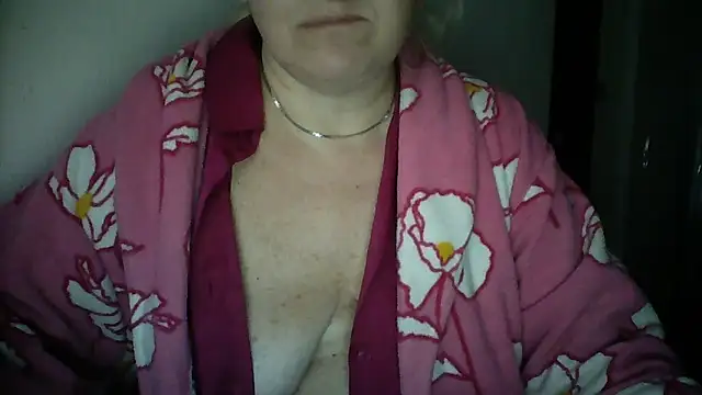 Snapshot of Mayya4321 chatting on November 8, 7:41 am Mayya4321 online show from November 8, 7:41 am