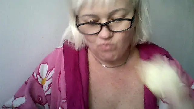 Snapshot of Mayya4321 chatting on November 26, 10:16 am Mayya4321 online show from November 26, 10:16 am