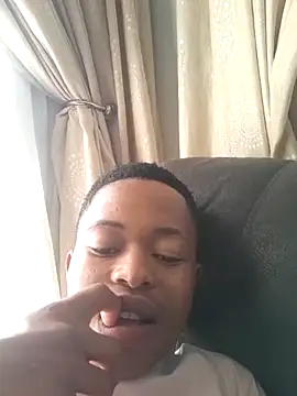Snapshot of bhebha_ chatting on July 15, 12:43 pm bhebha online show from July 15, 12:43 pm