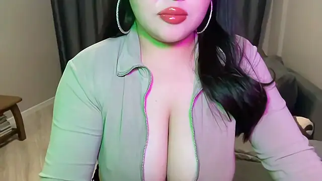 Snapshot of anora_sunny chatting on June 9, 5:24 pm anora sunny online show from June 9, 5:24 pm