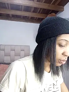 Zaira Rose  online show from April 9, 4:23 am