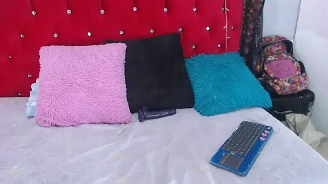 Snapshot of Ariasmithog chatting on December 20, 4:14 pm Ariasmithog online show from December 20, 4:14 pm