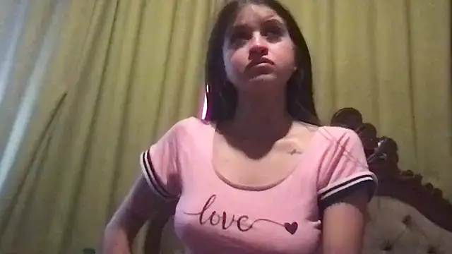 Miliboobs  online show from October 5, 7:45 pm