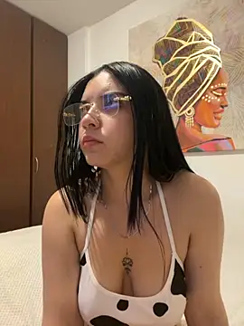 eileensophi online show from October 7, 3:14 am