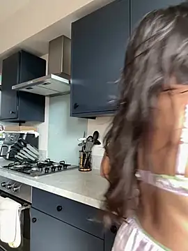 cute carly  online show from June 21, 6:49 am
