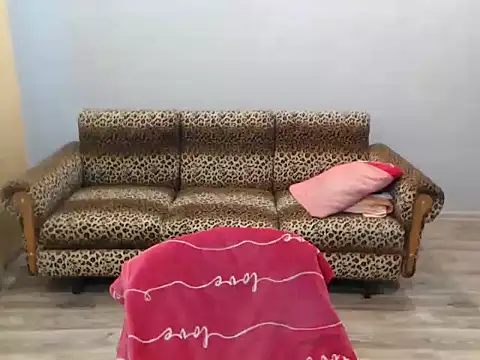 SexyBeatriice online show from December 18, 7:36 am