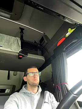 Snapshot of Eriic8888 chatting on November 17, 9:26 am Eriic8888 online show from November 17, 9:26 am