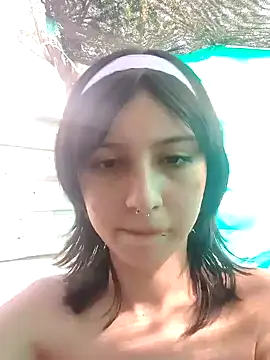 Snapshot of Maiden-Hot chatting on February 4, 7:33 pm Maiden-Hot online show from February 4, 7:33 pm