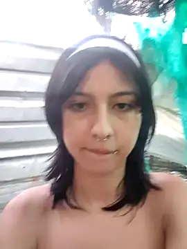 Snapshot of Maiden-Hot chatting on February 4, 10:34 pm Maiden-Hot online show from February 4, 10:34 pm