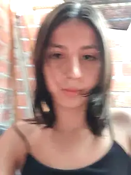 Snapshot of Maiden-Hot chatting on October 22, 7:35 pm Maiden-Hot online show from October 22, 7:35 pm