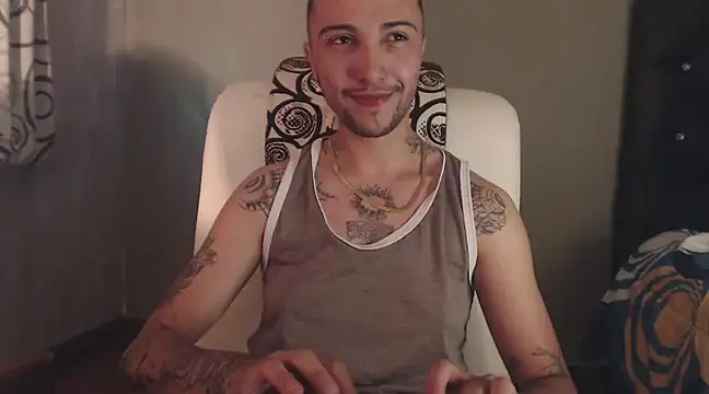 FemToMale online show from February 1, 7:05 am