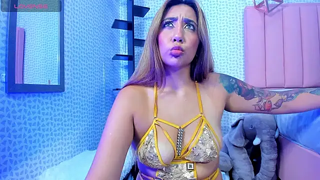 CALANTHELOVE1 online show from November 15, 10:37 pm