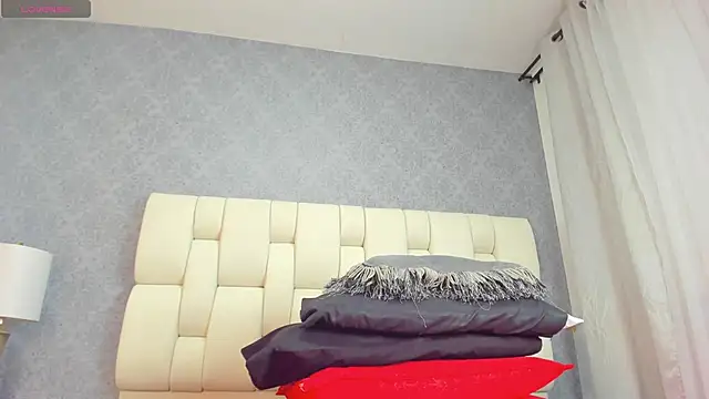 Snapshot of amanda29 chatting on October 1, 7:09 pm amanda29 online show from October 1, 7:09 pm