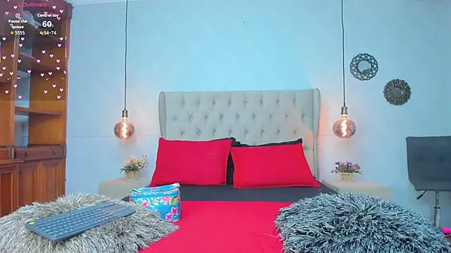 Snapshot of amanda29 chatting on November 4, 7:24 pm amanda29 online show from November 4, 7:24 pm