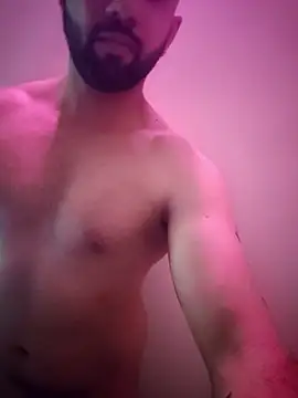 Snapshot of rocky_0826 chatting on March 3, 7:47 am rocky 0826 online show from March 3, 7:47 am