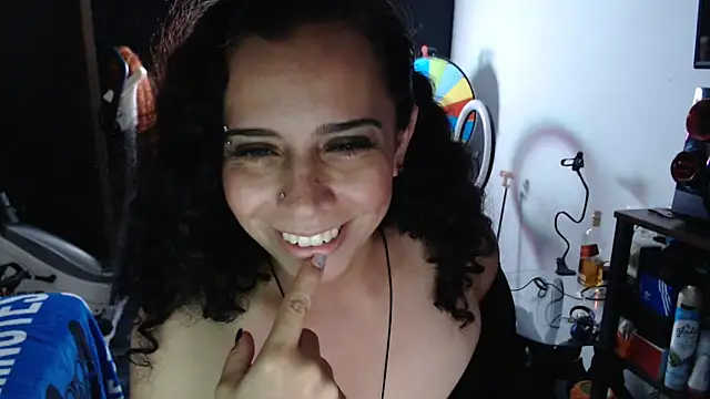 Snapshot of AliceSweet4U chatting on March 22, 7:15 am AliceSweet4U online show from March 22, 7:15 am