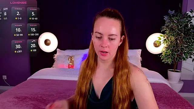 Snapshot of JaniceCollins chatting on July 7, 2:25 am JaniceCollins online show from July 7, 2:25 am