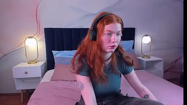 SophieOuld online show from October 6, 3:04 am