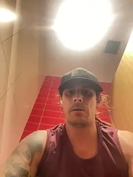 Snapshot of RichardHard_1 chatting on February 11, 5:51 pm RichardHard 1 online show from February 11, 5:51 pm