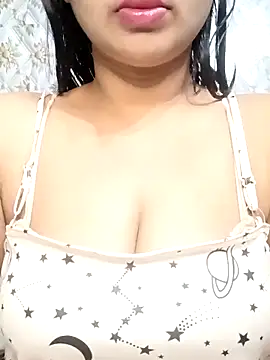 Sweety4u97 online show from November 10, 11:15 pm