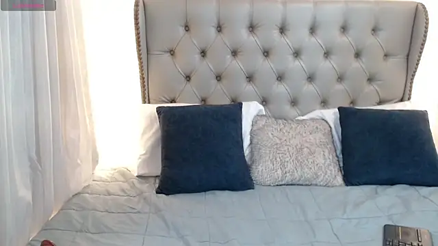 Snapshot of Liiamthompson chatting on May 20, 9:32 pm Liiamthompson online show from May 20, 9:32 pm