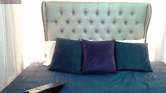Snapshot of Liiamthompson chatting on May 31, 8:43 pm Liiamthompson online show from May 31, 8:43 pm