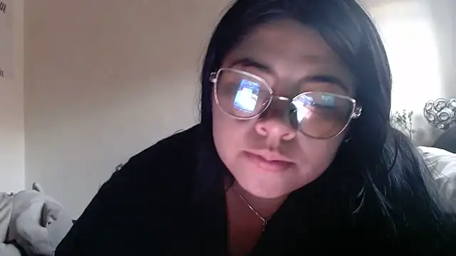 viccky vick online show from April 1, 10:07 pm