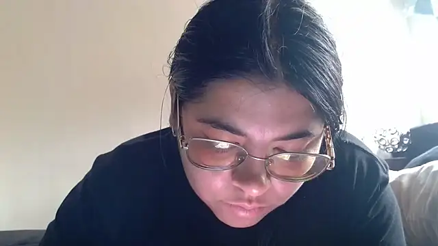 viccky vick online show from April 6, 3:46 pm