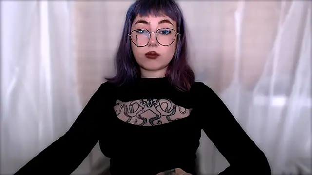 purplewitch online show from December 16, 8:14 pm