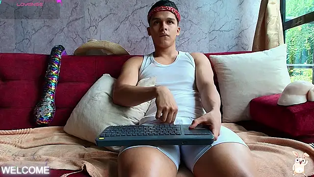 Dwayne Brown online show from October 25, 7:08 pm