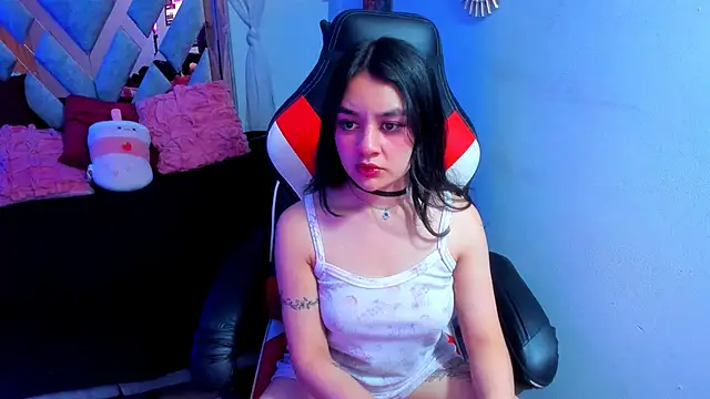 Lucy Harris online show from March 22, 3:30 am