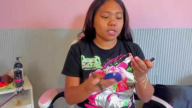 yeikafoxy online show from March 31, 11:32 am