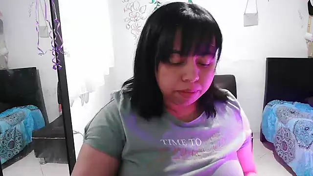 alexandraluv online show from October 18, 8:09 pm