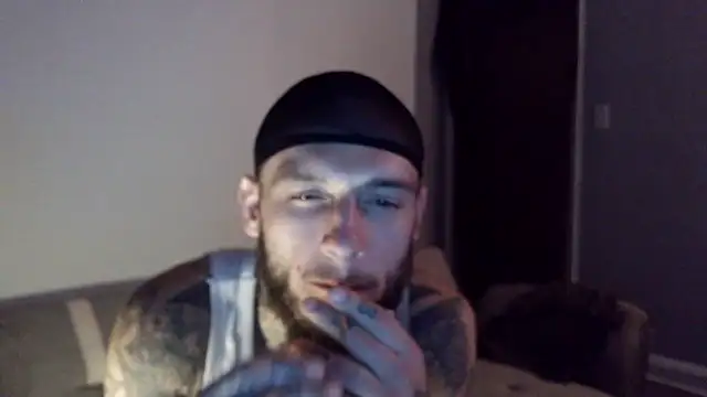 Snapshot of cruz815 chatting on October 20, 12:11 am cruz815 online show from October 20, 12:11 am