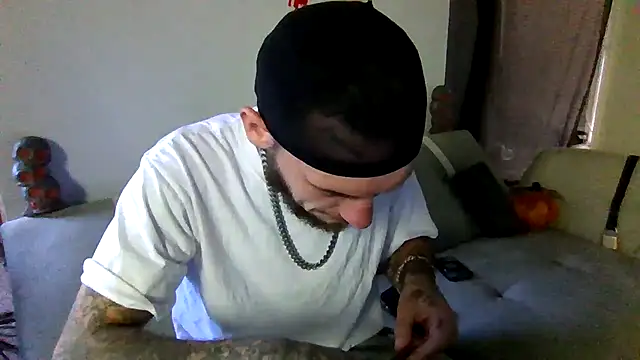 Snapshot of cruz815 chatting on October 26, 7:31 pm cruz815 online show from October 26, 7:31 pm