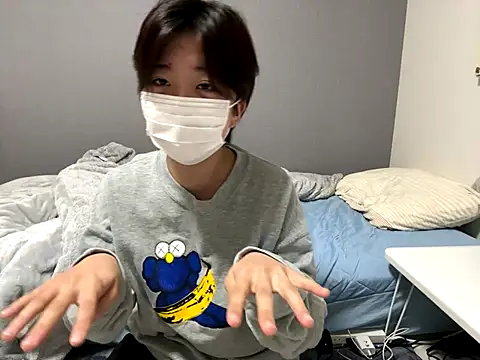 kr koma55xo online show from October 4, 2:04 pm