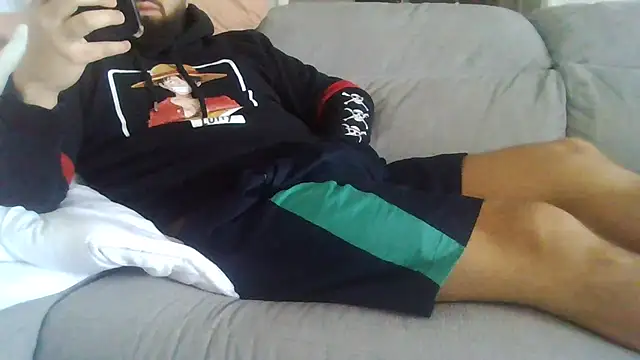 Snapshot of Zer_oki chatting on November 19, 10:04 am Zer oki online show from November 19, 10:04 am