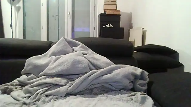 Snapshot of Zer_oki chatting on November 21, 2:49 pm Zer oki online show from November 21, 2:49 pm