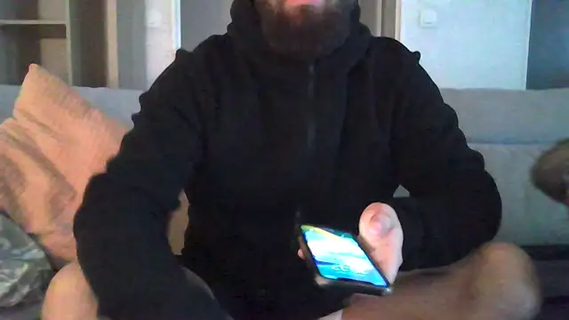 Snapshot of Zer_oki chatting on January 7, 3:14 pm Zer oki online show from January 7, 3:14 pm