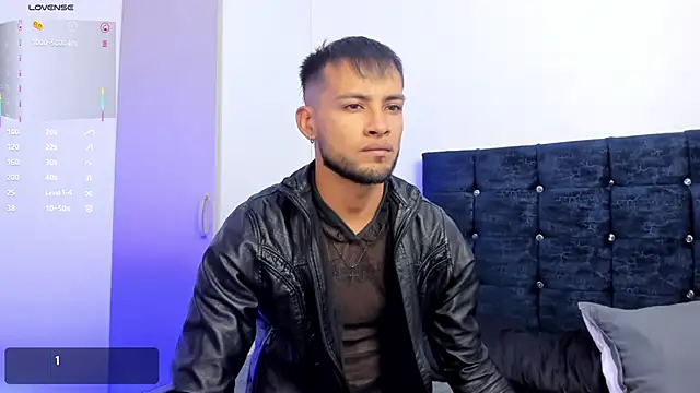 Snapshot of Max_Conor1 chatting on October 27, 1:04 pm Max Conor1 online show from October 27, 1:04 pm