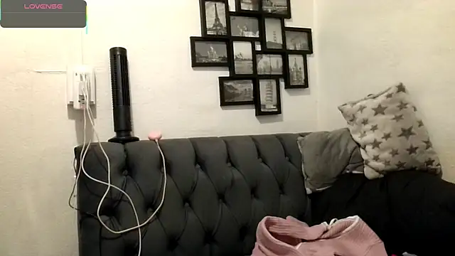 MirandaLatinaLovely online show from February 21, 5:25 pm