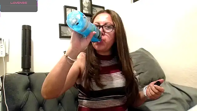 MirandaLatinaLovely online show from March 15, 5:30 pm